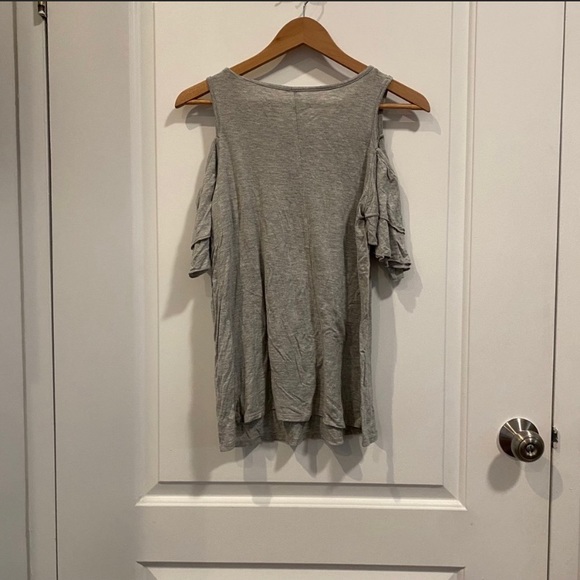 Cold Shoulder Top - Picture 3 of 4